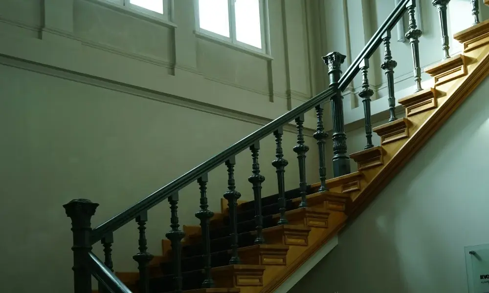 Reinigung von Treppenhäusern